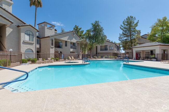 Building Photo - The Polo Club Rental
