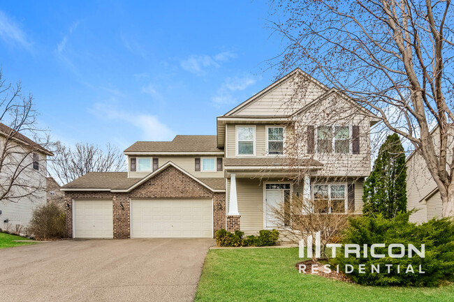 Photo - 2120 Sandhill Dr House