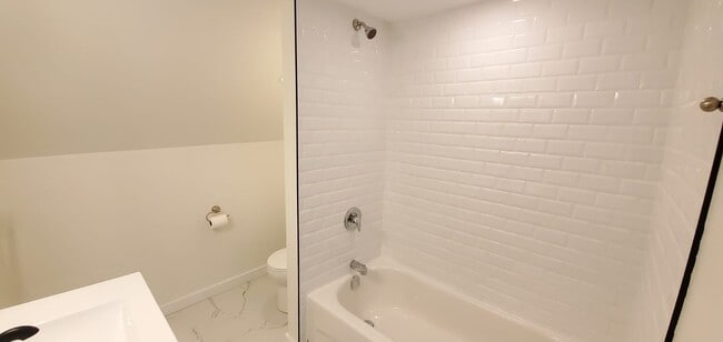 Photo - 39 Dunbar St Unité 2