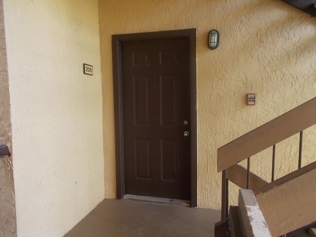 Building Photo - 1 Bed 1 Bath In Kissimmee Rental
