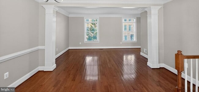 Photo - 7581 Morris St