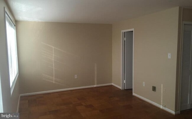 10201 Grosvenor Pl Unidad 1123