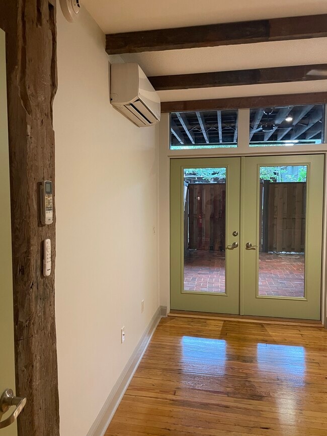 Photo - 428 Northampton