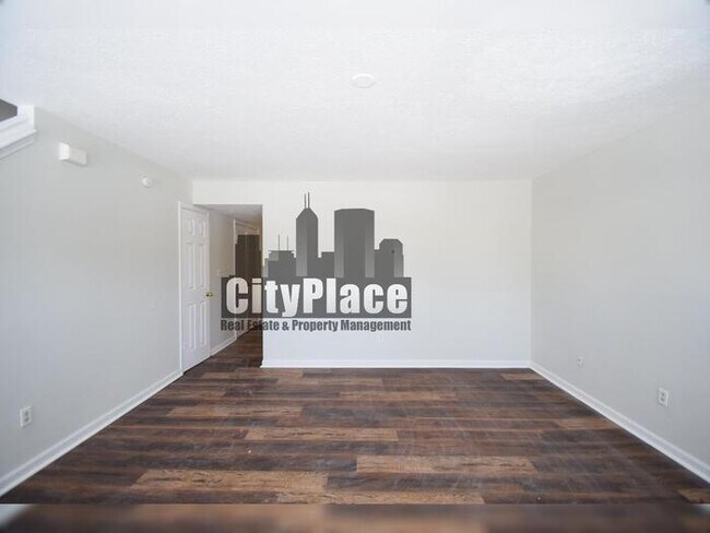 Photo - 3469 N Illinois St