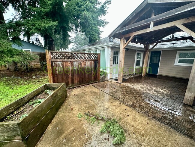 Photo - 10342-6935 Unidad A