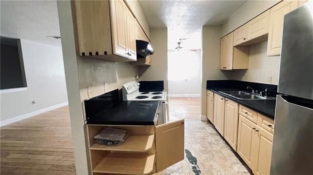 Photo - 924 E Monterey Ct