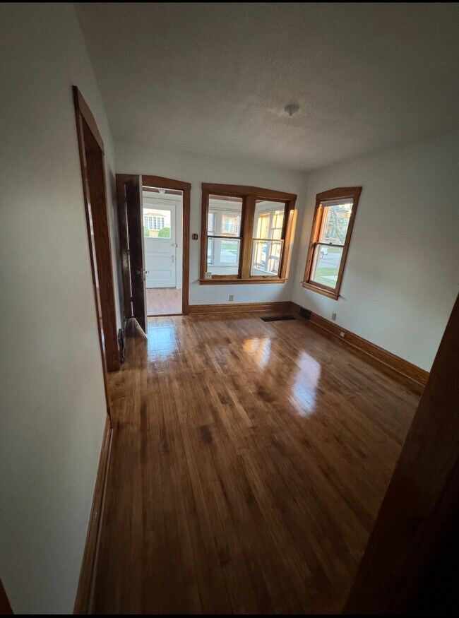 Photo - 4528 Park Ave