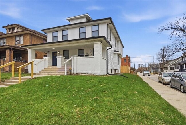 Photo - 1036 N Parker Ave