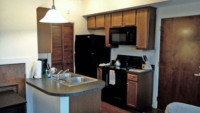 Norcross Station Apartments