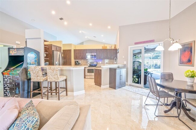 Photo - 6429 NW 50th St