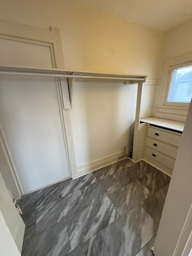 Master walk in closet with built ins - 428 S Main St Unit 2