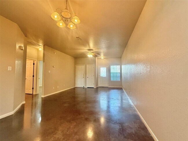 1406 Bergin Ct