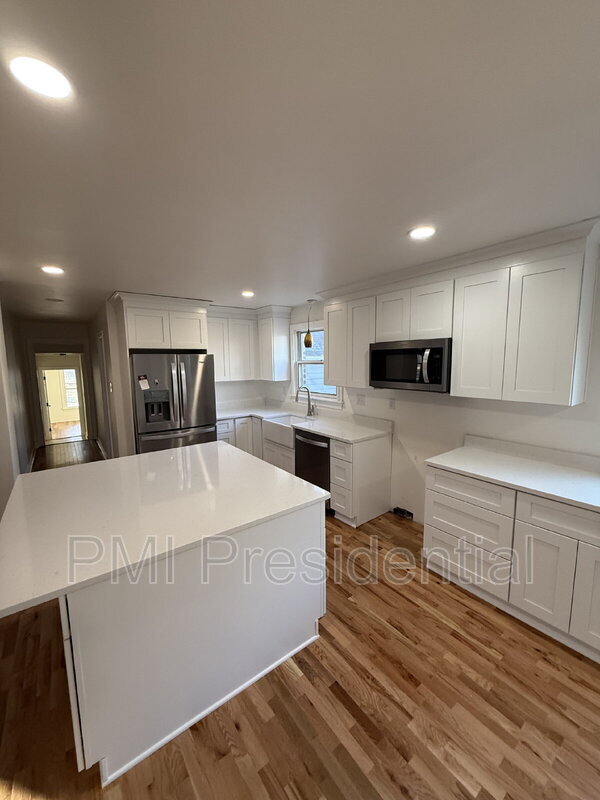 Photo - 15900 Beach Rd