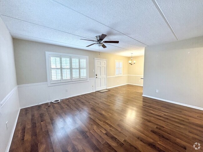 Building Photo - 4702 Joseph Ct Unit 210 Rental