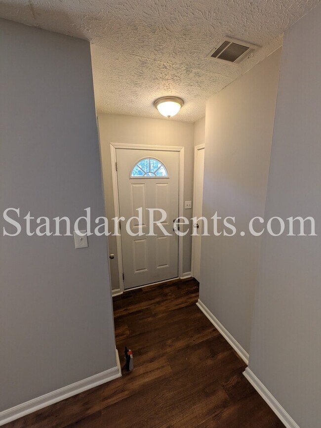 Photo - 622 Hickory Hollow Ln