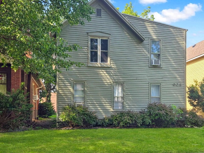 Building Photo - A Fresh Start — Newly Remodeled Studio Apartment Unit 2