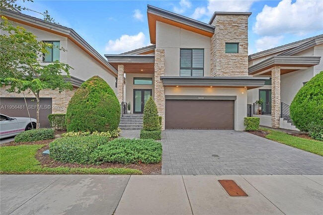 Building Photo - 10250 NW 76th Terrace