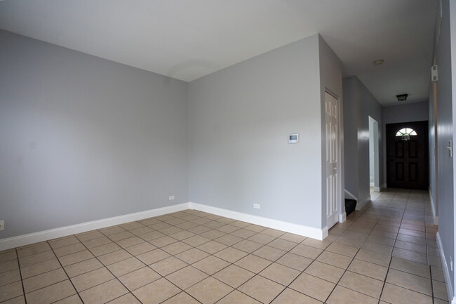 Photo - 2837 Oakmont Dr