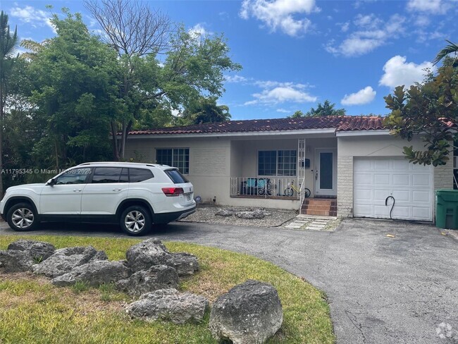 Building Photo - 6210 SW 34th St Rental