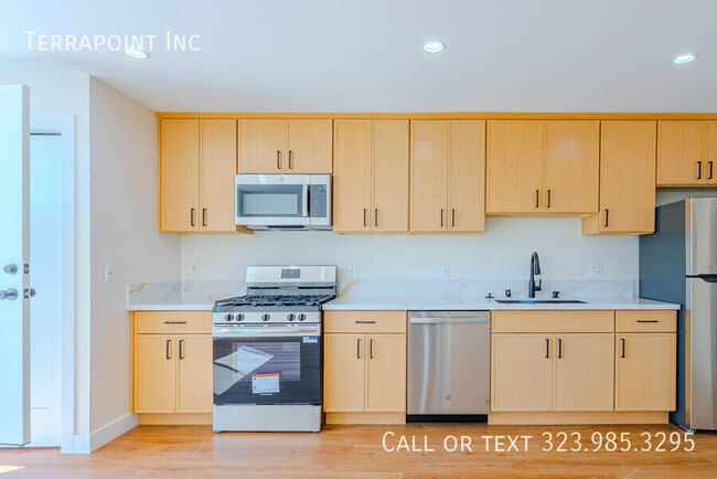 Building Photo - 456 S Breed St Unit 28