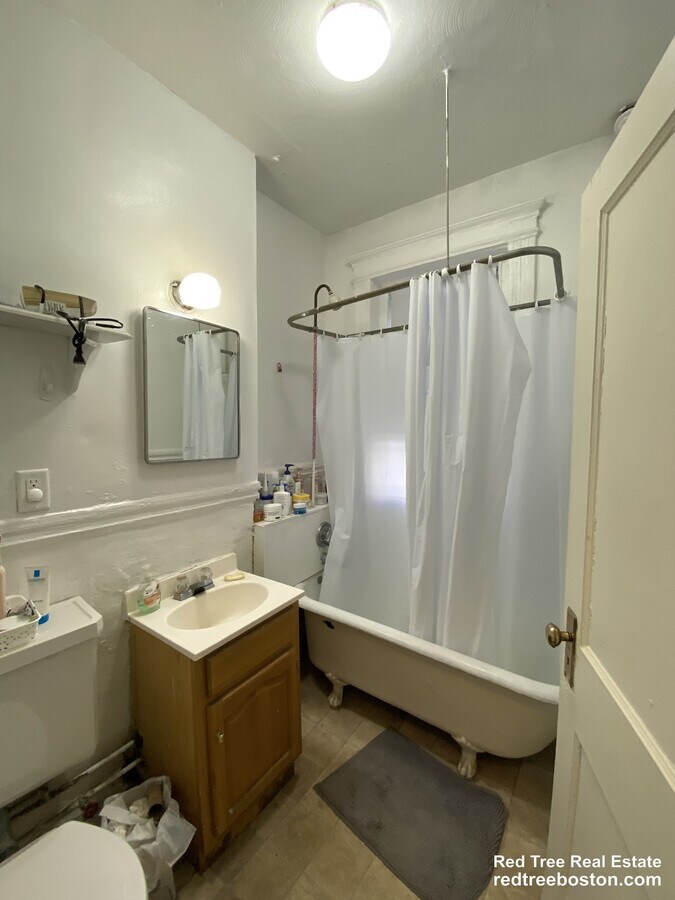 Photo - 1334 Commonwealth Ave Unidad 10