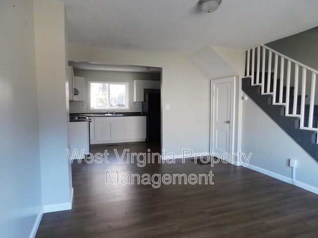 Photo - 200 Lewis St Unit Apt 4