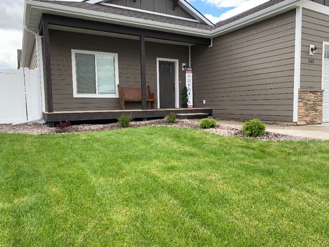 Photo - 362 Mountain Vista Way