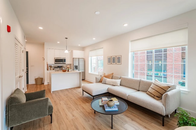 Photo - 2101 Washington Ave Unit A101