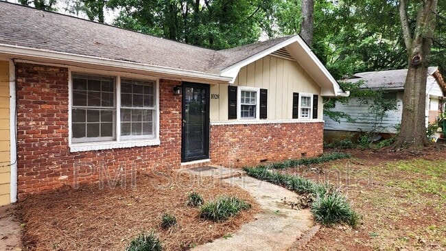 Photo - 1028 Tamarack Trail