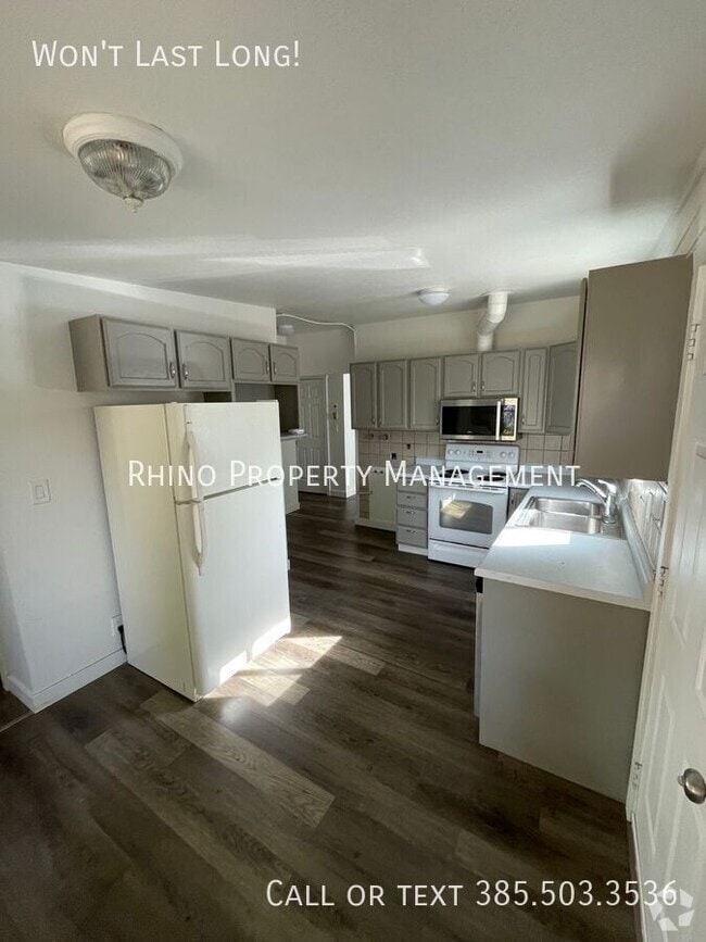 Building Photo - 2801 S Adams St Unit 1/2 Rental