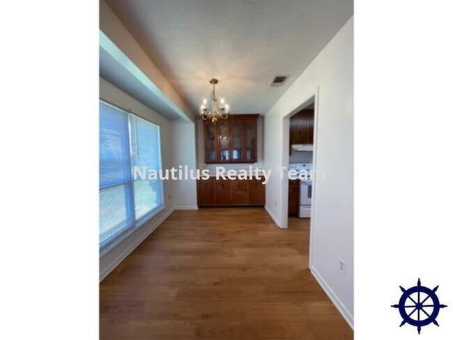 Photo - 3134 Lawton Ct