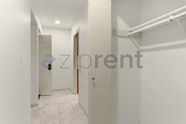 Photo - 12840 SE 40th Ct