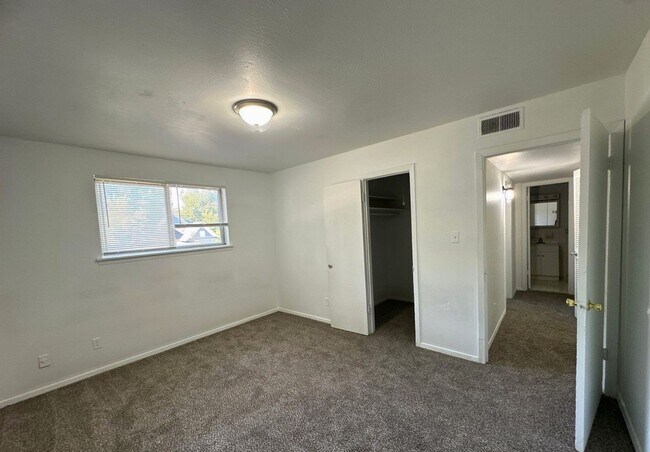 Photo - 2092 Jefferson Ave Apartment Unit 2092 #10