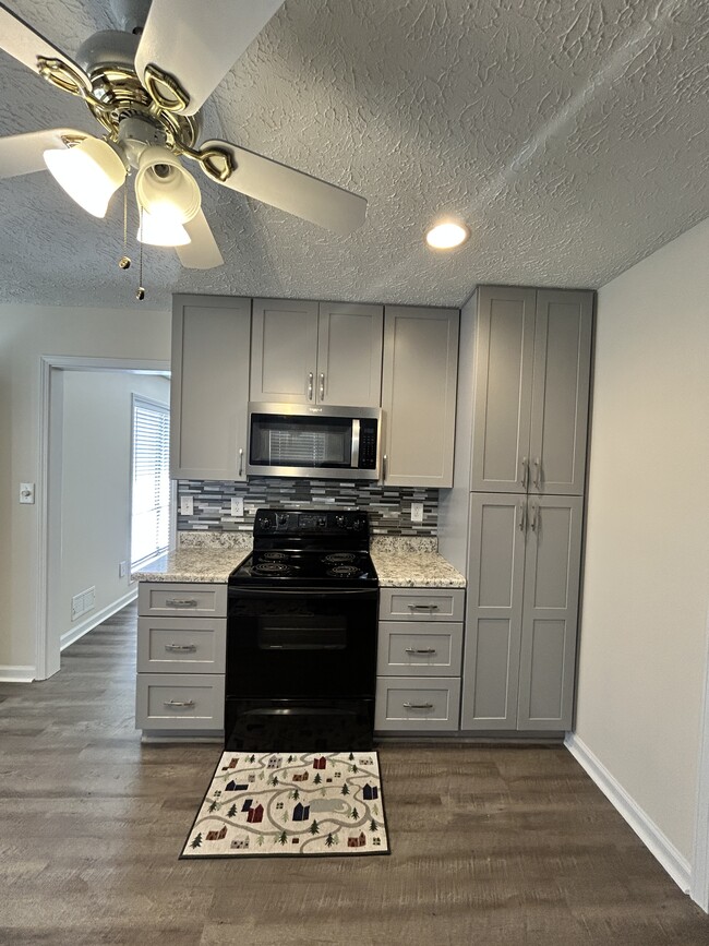 Photo - 180 Mill Trce