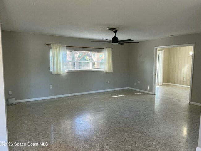 Photo - 250 Debra Ct