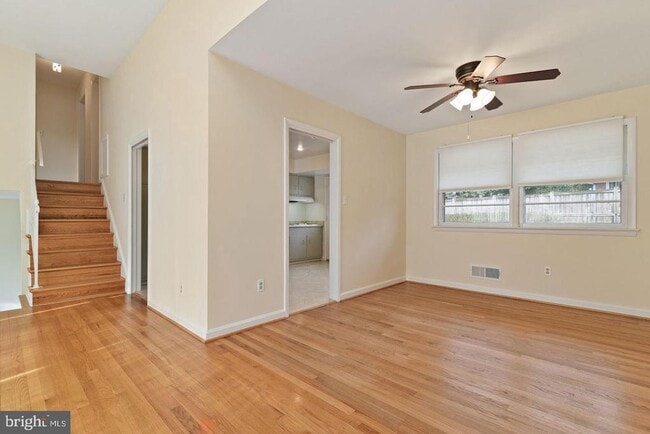 Photo - 6011 Roosevelt St