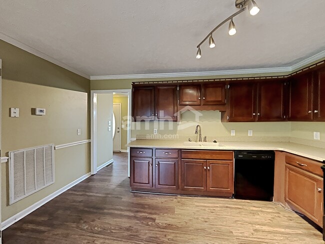 Photo - 101 Crestside Ct