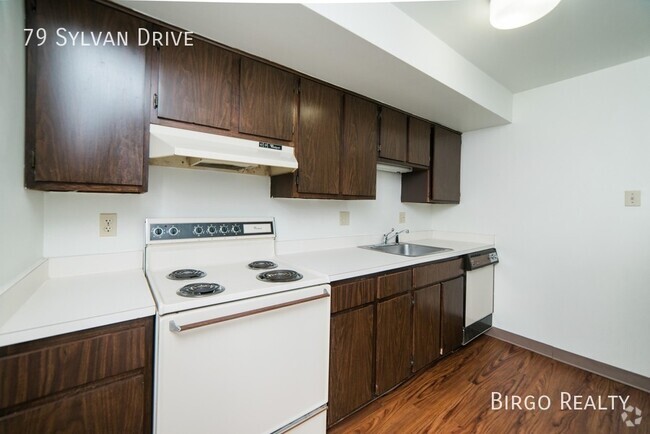 Building Photo - Come see our Warm and Cozy 1 bedroom! Move... Rental