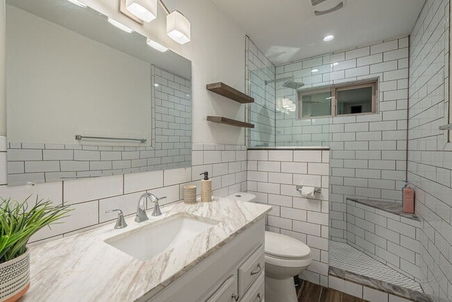 Photo - 1540 W Berridge Ln