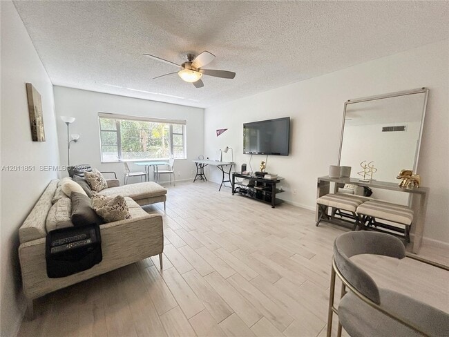 Photo - 5840 NE 22nd Way Unit 728