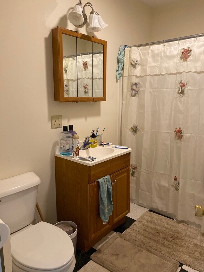 21 N Union St Unit 2