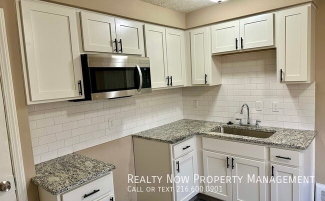 Photo - 5329 Vine St