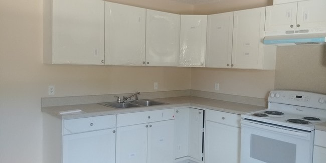 Photo - 139 Calvin Ct Unit C