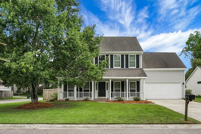 Photo - Gorgeous, 2 story, 4 BR, 2.5 BA Home with Fenced Yard near Magnolia Gardens