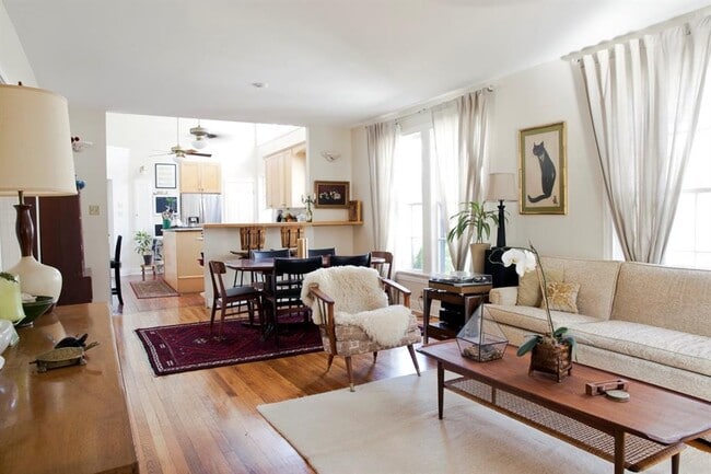 Photo - 1610 Eva St