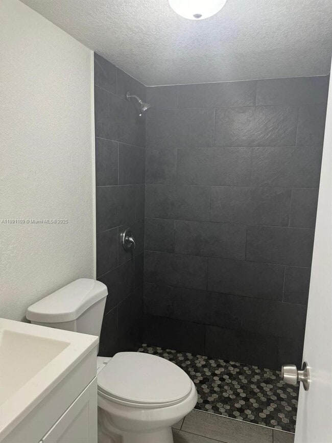 Photo - 858 NW 29th Terrace