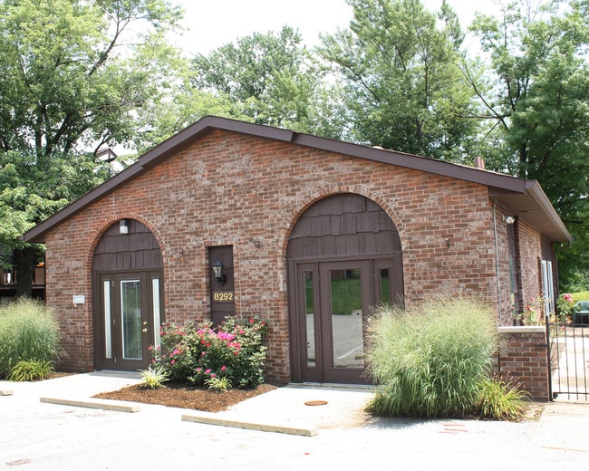 Leasing Center