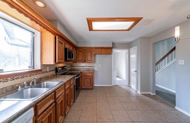 Photo - 2714 Owens Cross Dr