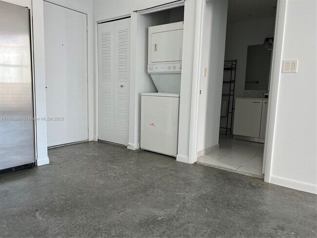 Photo - 133 NE 2nd Ave Unit 1205