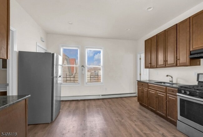 Photo - 3 May St Unit 3R